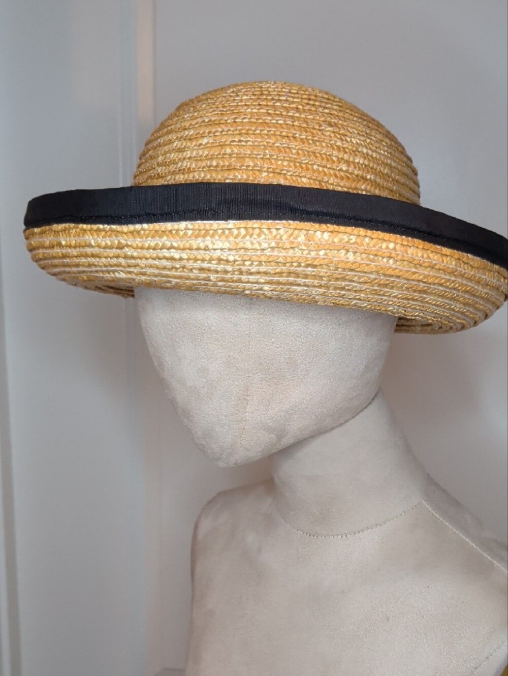 Vintage Tan Straw Sun Hat Bowler Black Ribbon Trim and Pink Flower - Picture 5 of 9
